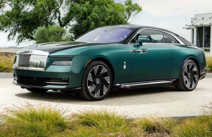 Clip Rolls-Royce quảng cáo mẫu xe điện đầu tiên của mình, chiếc Spectre coupé 2024